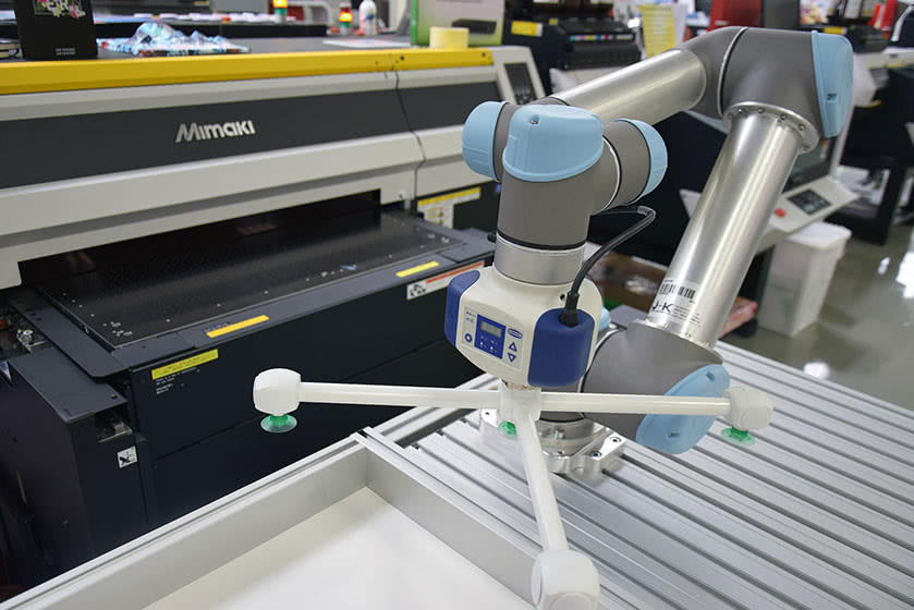 Mimaki продемонстрирует автоматизированную работу светодиодного принтера