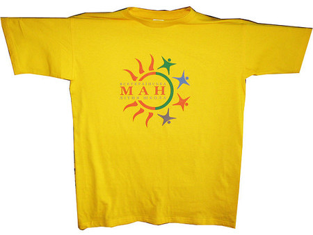 Печать на футболках, накидках, крой.